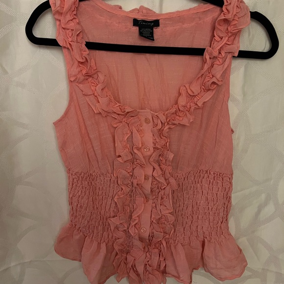 Women’s Ruffled top - Picture 6 of 9